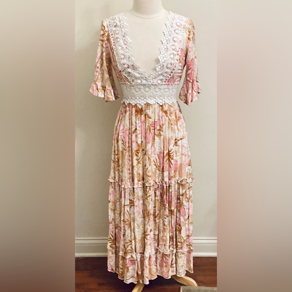 Saint + Secrets Indio Pink Tan Floral Crochet Trim Ruffle Tiered Maxi Dress SZ S